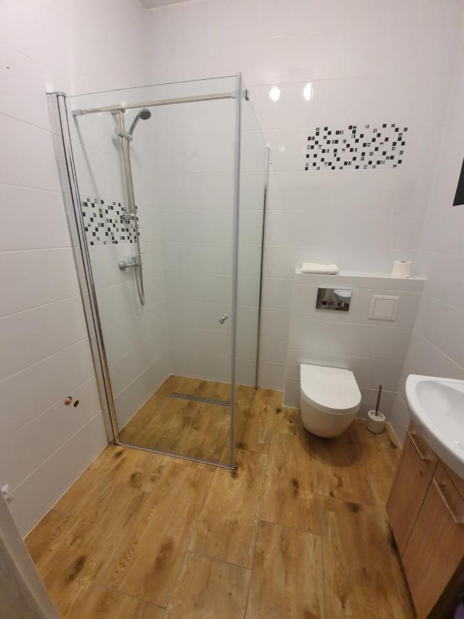 Hostel Agma Jasien  ภายนอก รูปภาพ