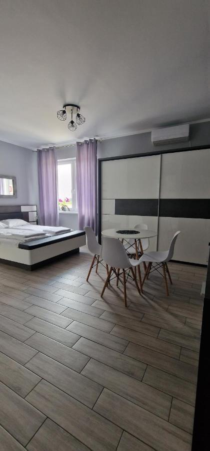 Hostel Agma Jasien  ภายนอก รูปภาพ